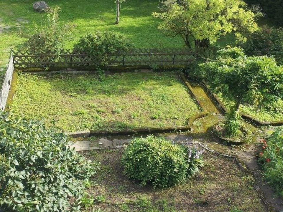 "Völlig ungepflegter Garten" Das Landhaus (Höchenschwand