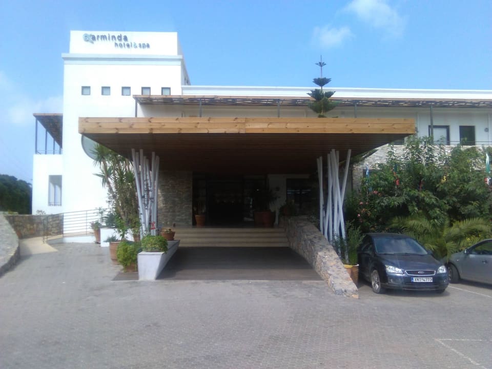 Eingang des Armina Arminda Hotel and SPA