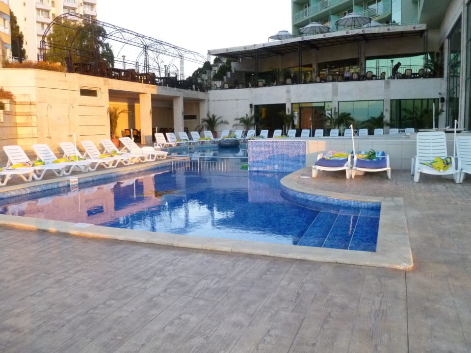 Klein,aber sauber und ordentlich Hotel Bilyana Beach