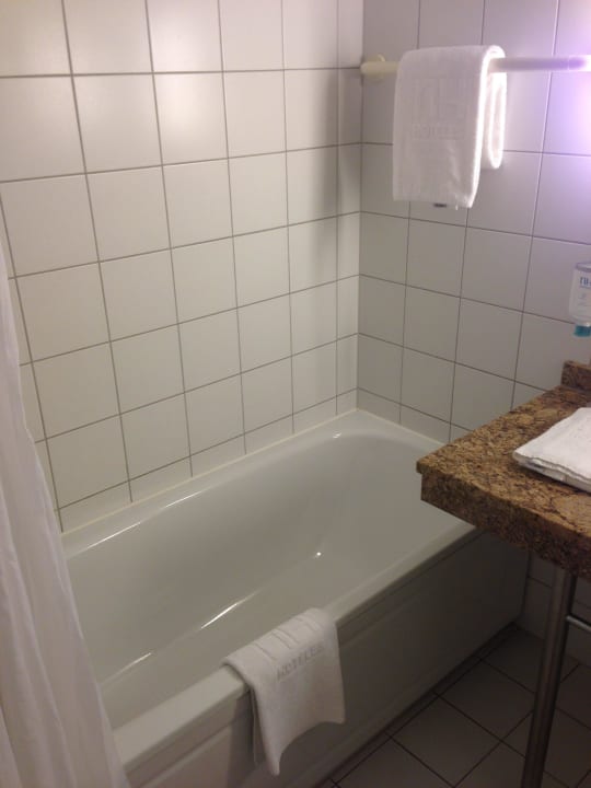 Bad rechte Seite Hotel NH Leipzig Messe