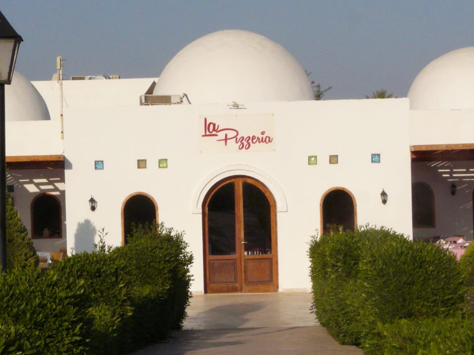 Gastro Hotel Gorgonia Beach Resort