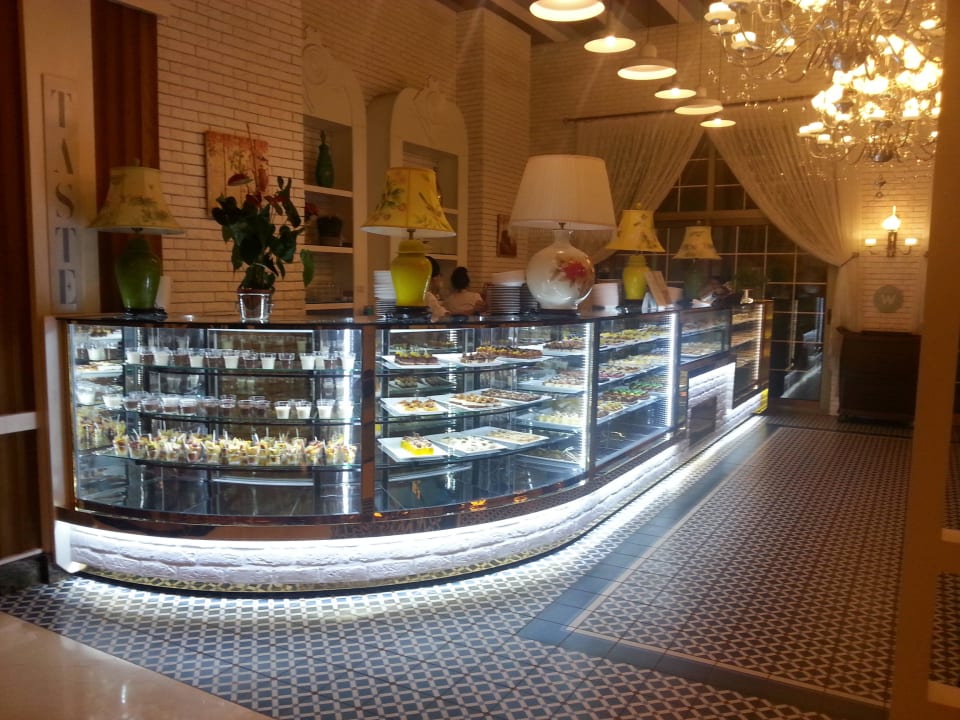 Patisserie Quattro Beach Spa & Resort