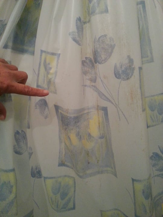 Schmierig und bahh... Hotel Geranion Village