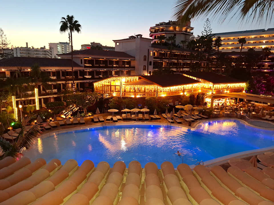 Pool Hotel Parque Tropical