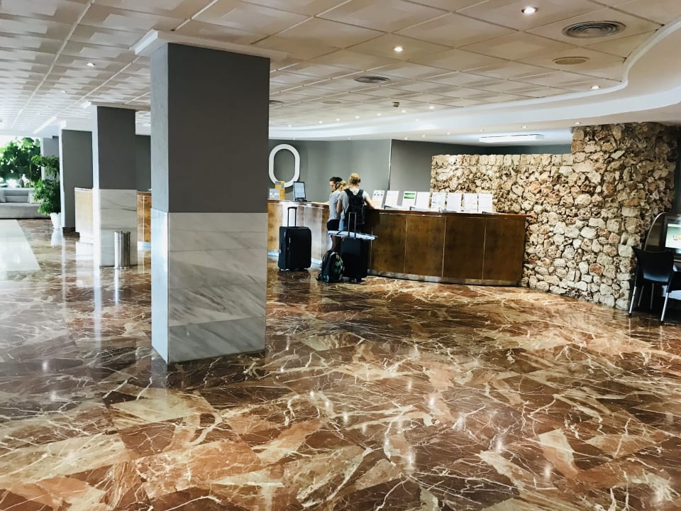 Lobby BQ Belvedere Hotel