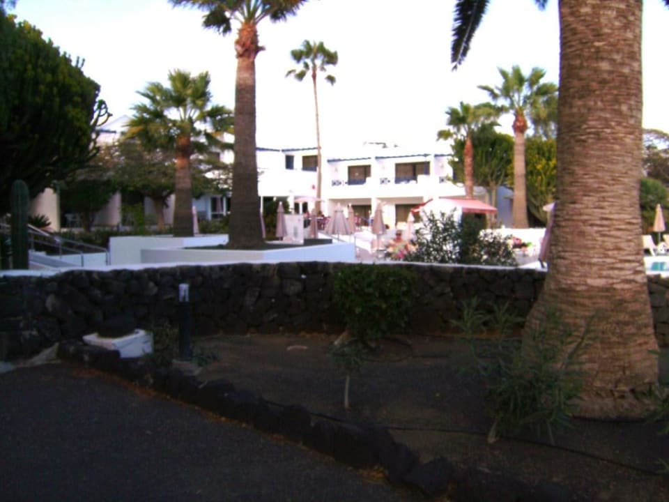 Blick vom Park zu den Appartment Relaxia Olivina