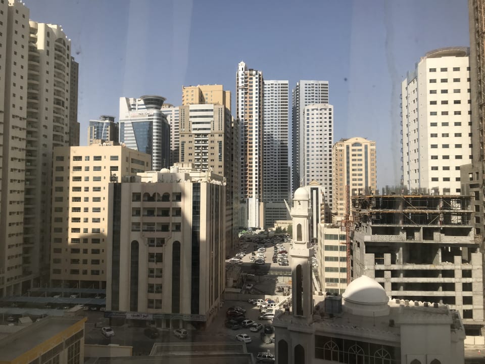 Aussicht vom 6. OB (Zimmer) Corniche Hotel Sharjah