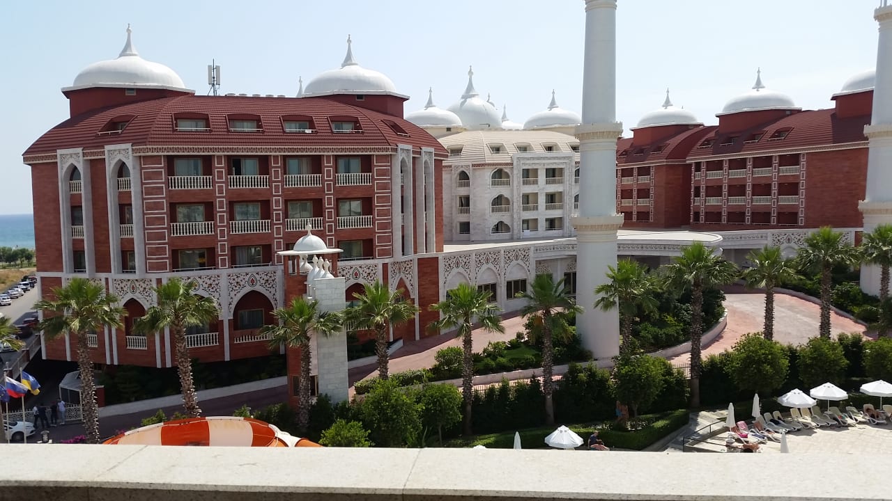 Außenansicht Royal Taj Mahal Hotel