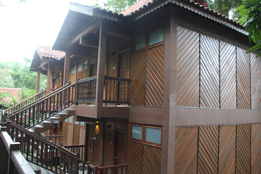Außenansicht unseres Chalet Berjaya Langkawi Resort