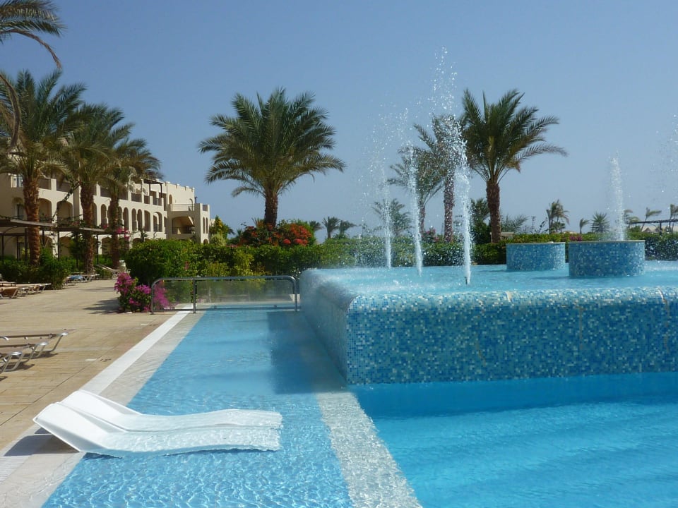 Poolanlage von 18 Pools JAZ Aquamarine Resort