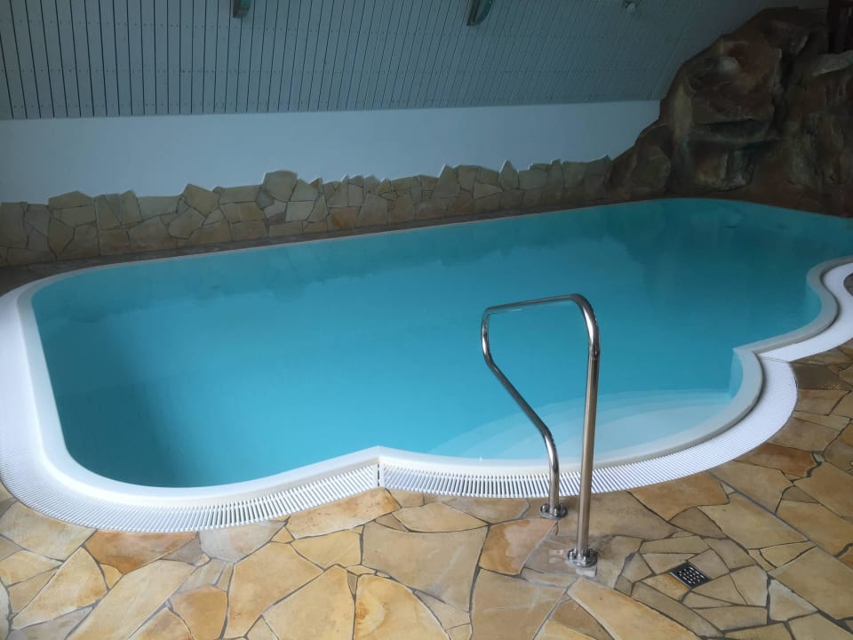 Innenpool LIFESTYLE Resort Zum Kurfürsten