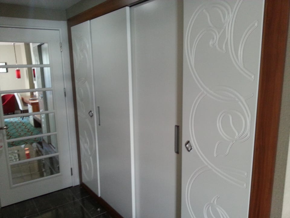 Schrank Vikingen Infinity Resort & Spa