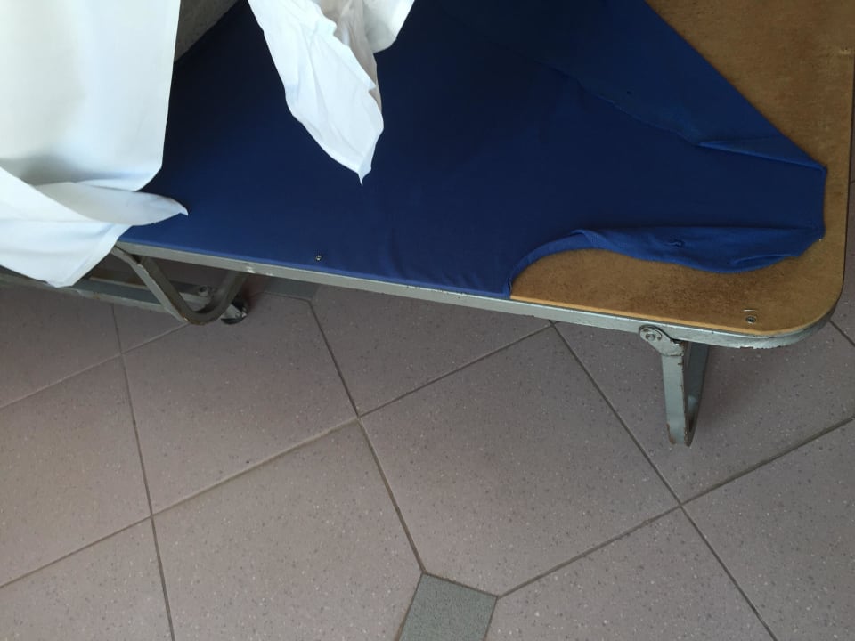 Das beistellen Bett, unfassbar Mitsis Rodos Village