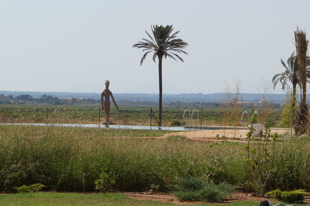 Blick auf den hinteren Pool und Naturschutzgebiet Fontsanta Hotel Thermal Spa & Wellness - Adults only