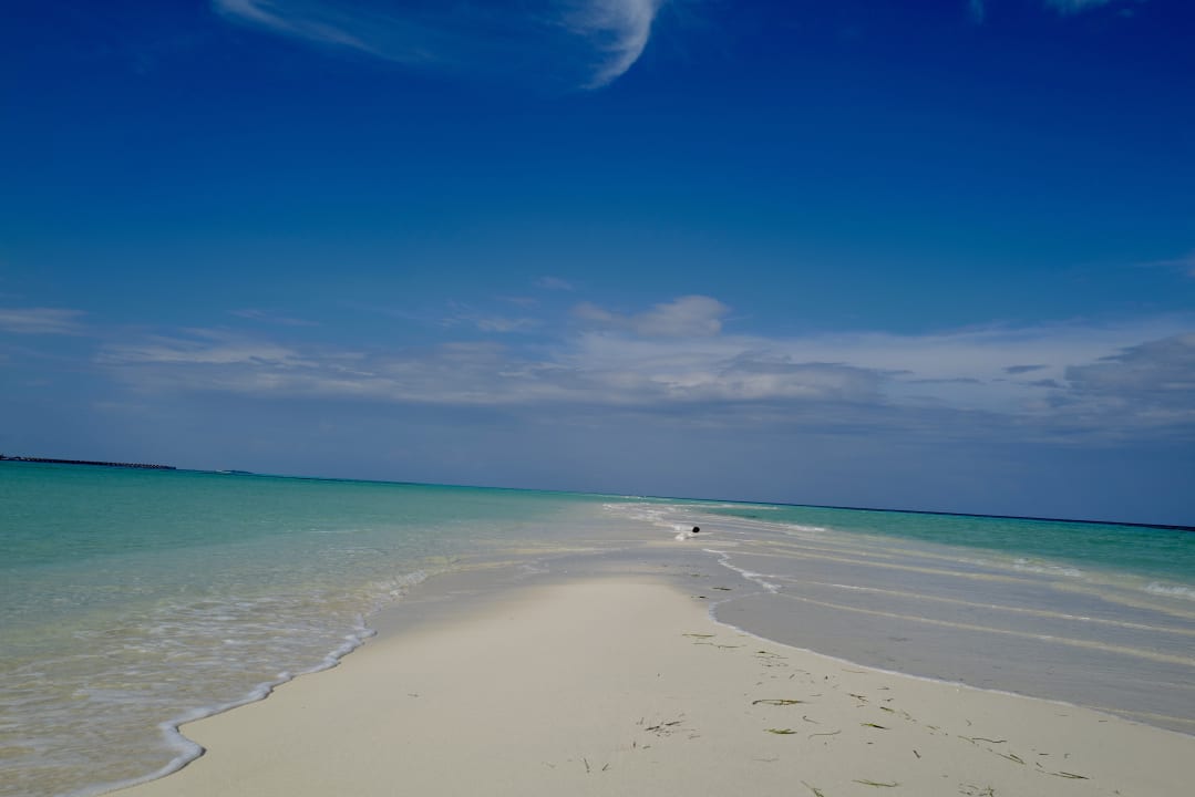 Strand Kuredu Island Resort & Spa