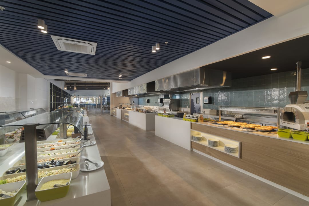 Gastro Serenade All Suites - Adults Only Resort