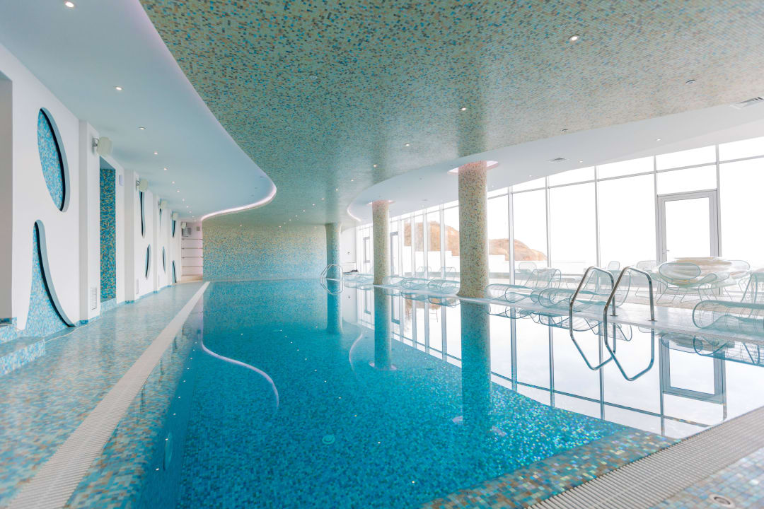 Pool KADORR Hotel Resort & Spa Odessa