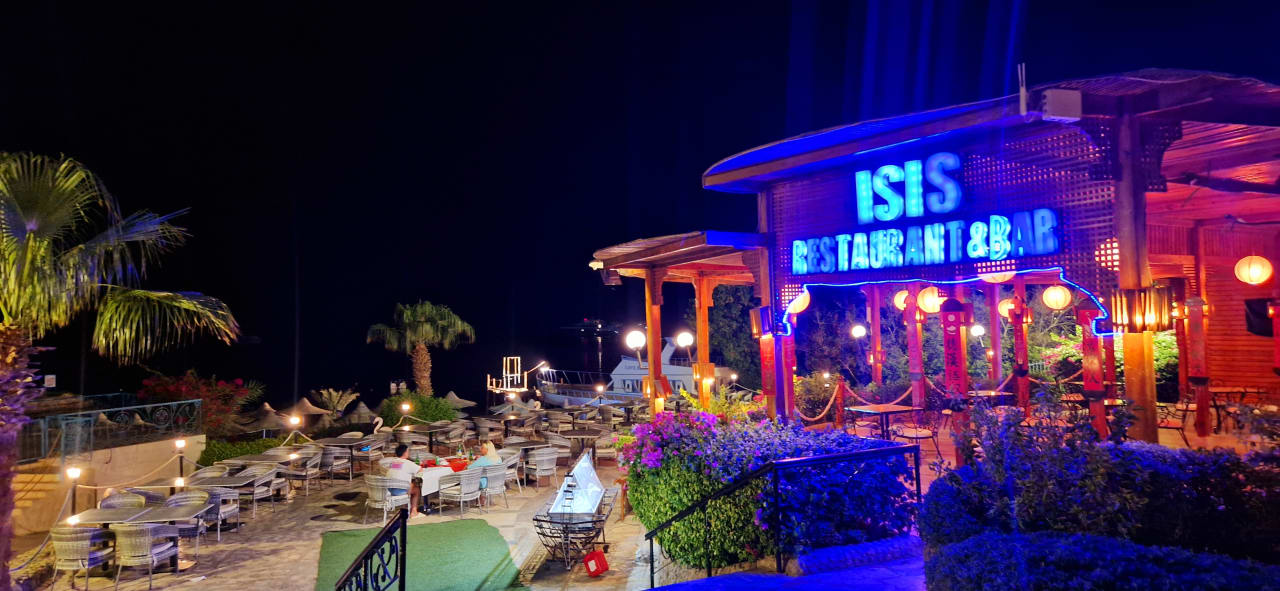 Gastro Sphinx Resort