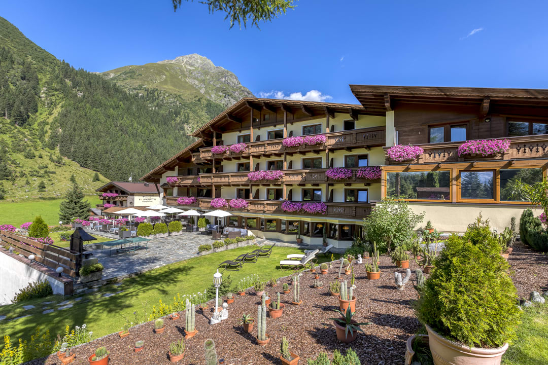 Außenansicht Hotel Sonnblick