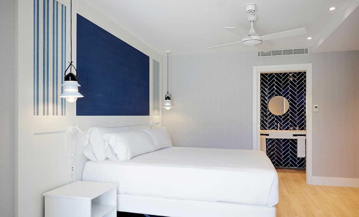 Zimmer Hotel Catalonia Mirador des Port
