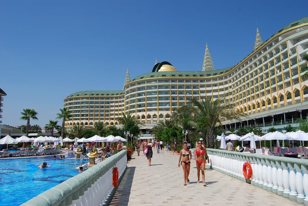 Blick von der Promenade auf Hotel Hotel Delphin Imperial