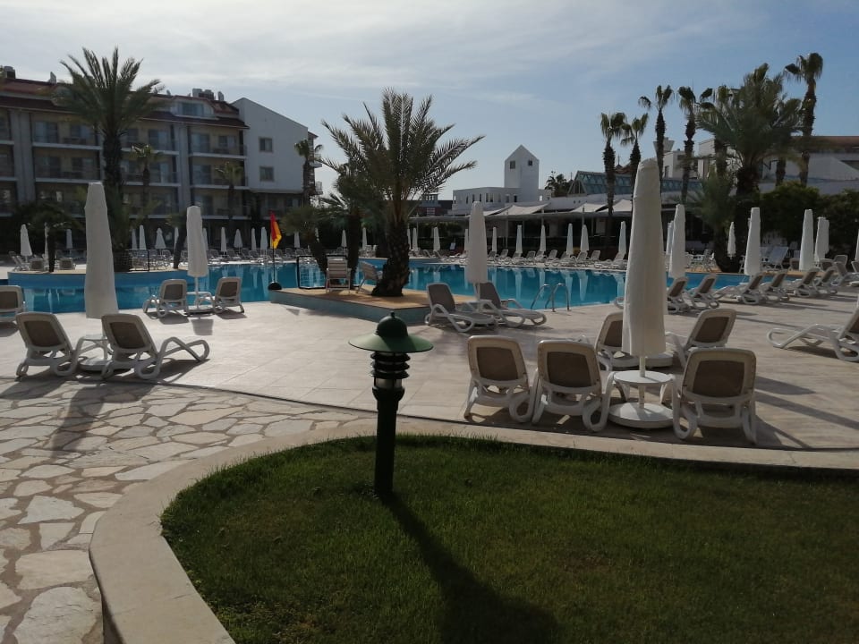 Pool Barut B Suites