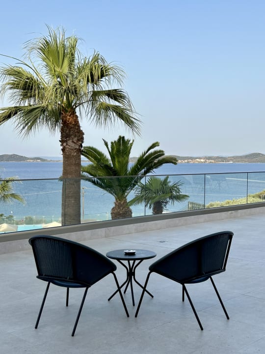 Außenansicht Akrathos Beach Hotel