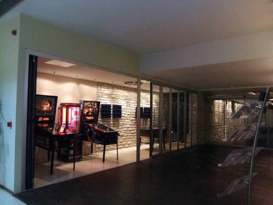 Automaten-Bereich Falkensteiner Club Funimation Borik