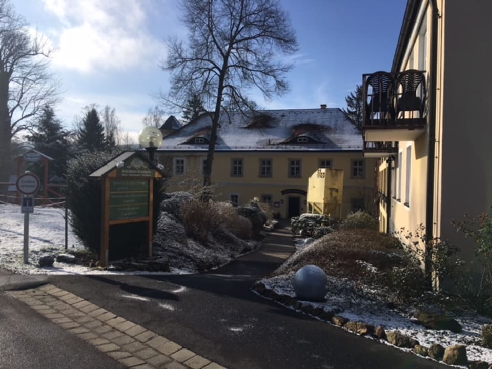 Außenansicht Landschloss Ernestgrün