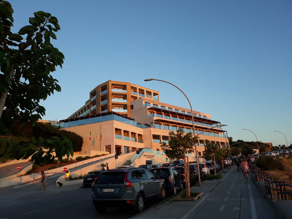 Außenansicht Smy Carlos V Wellness & Spa Alghero