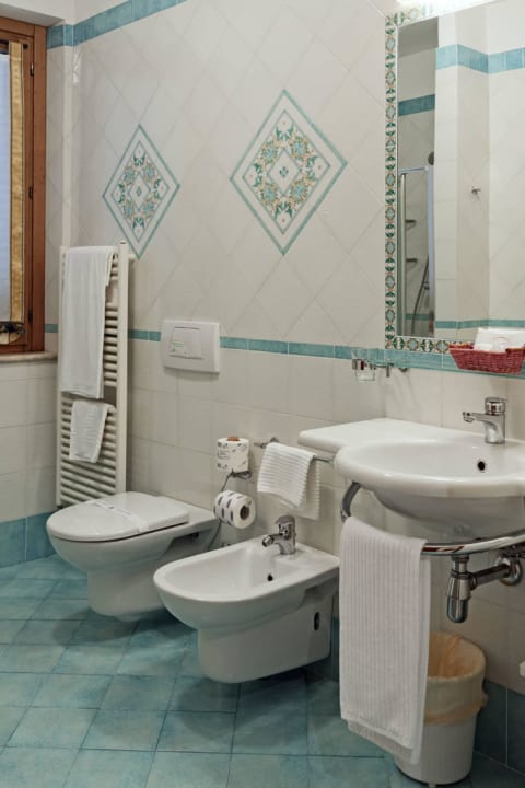 Bathroom of Double Room Hotel Villa Luigi