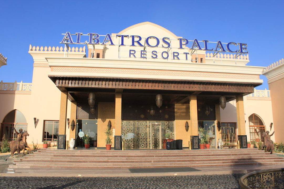 Hoteleingang Pickalbatros Palace Resort