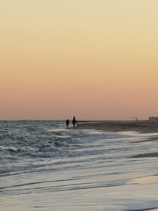Strand Nozha Beach Resort & Spa