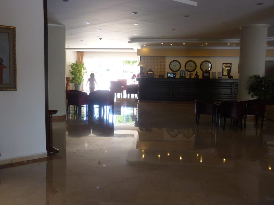 Elegant Hotel Royal Garden Beach