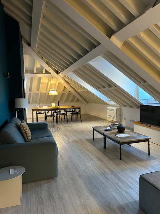 Zimmer Ando Living - Abrantes 10 House