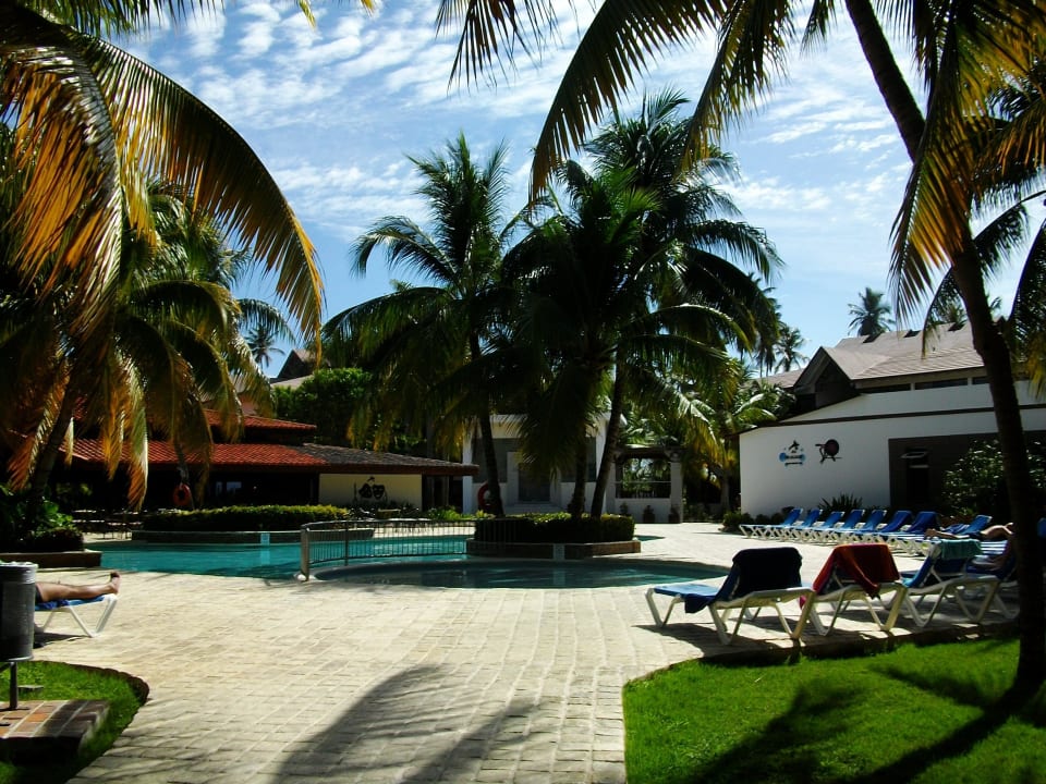 Pool beim Theatro Villas Bavaro Resort & Spa