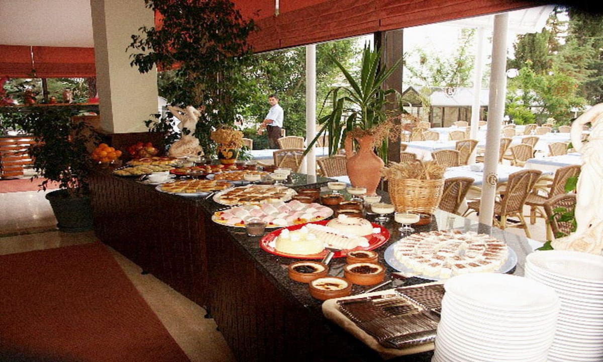 Buffet - Essenauswahl Kayamaris Hotel