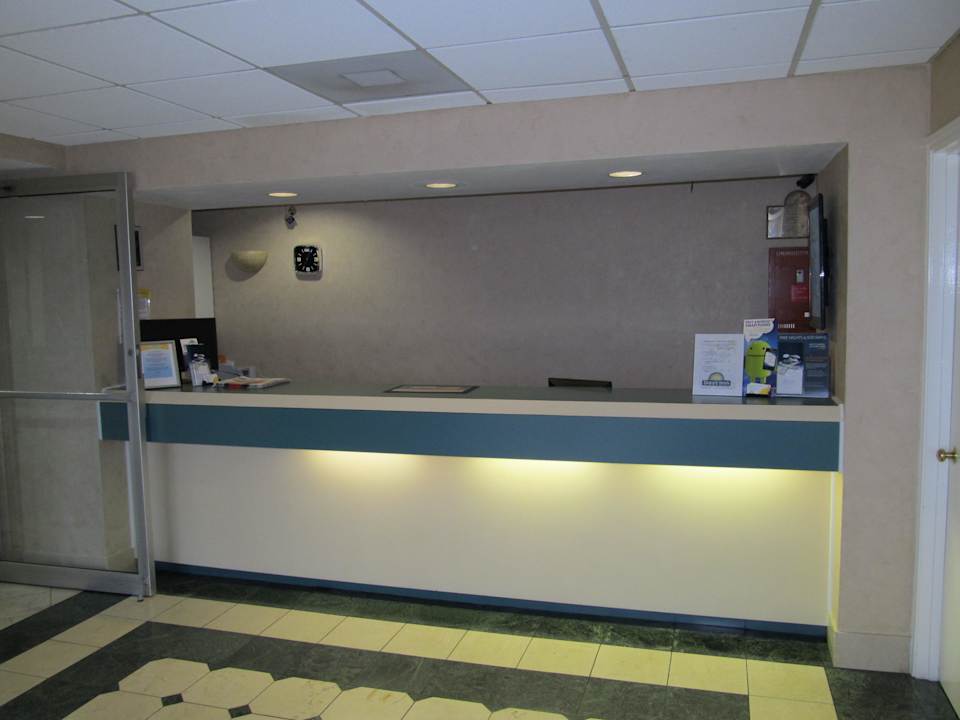 Rezeption Hotel Days Inn Six Flags Ballpark