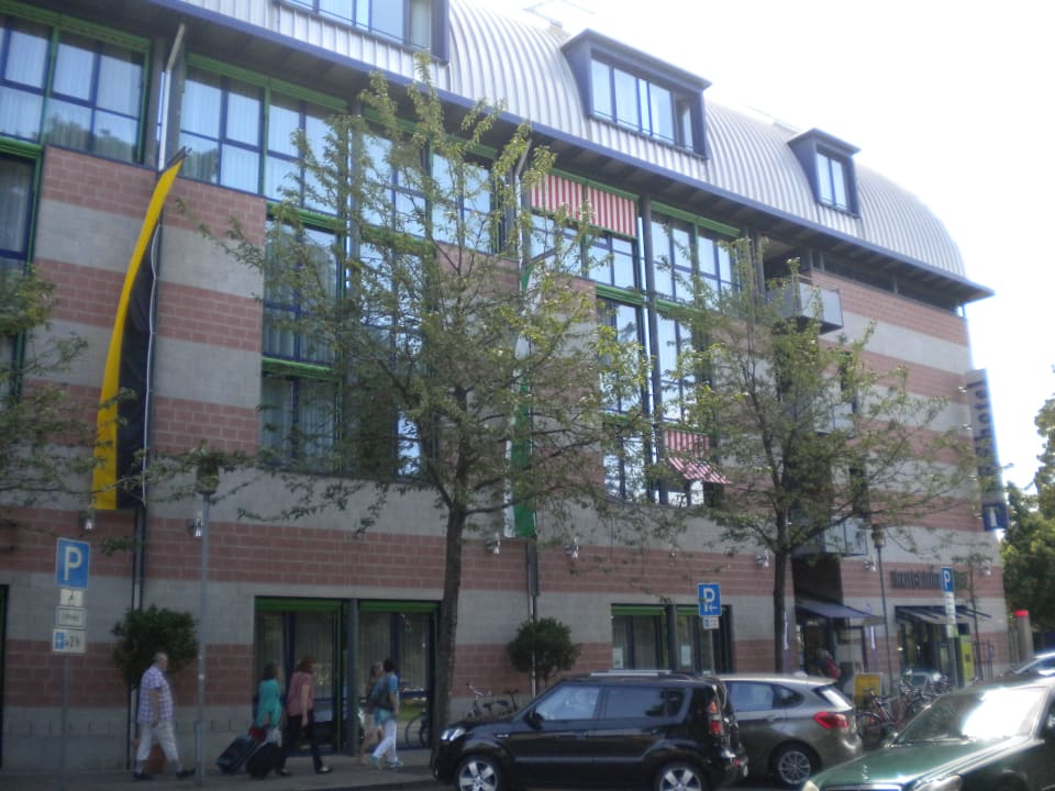 Außenansicht SEEhotel Friedrichshafen