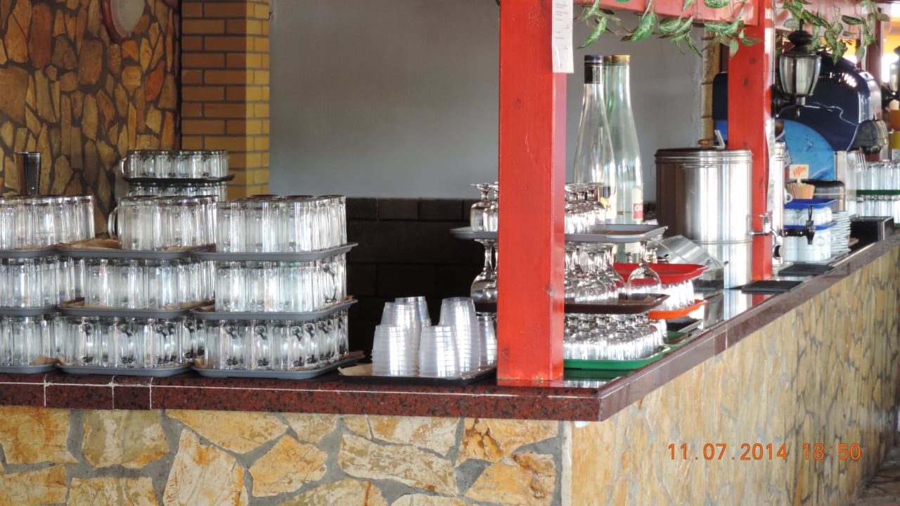 Selbstbedienungsbar Hotel Angela Beach