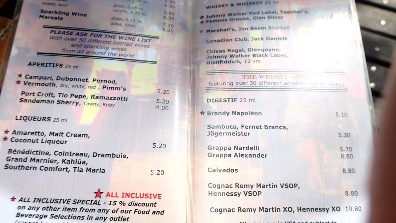 Main-Bar NH Collection Maldives Reethi Resort