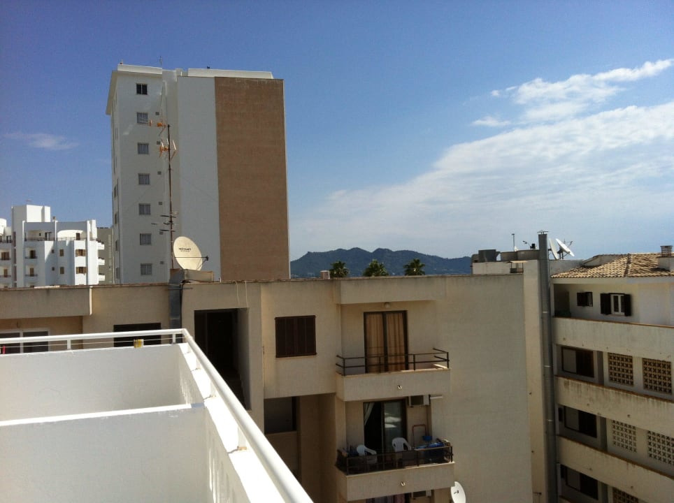 Trennwand der Terrassen (links) R2 Veronica Beach Hotel