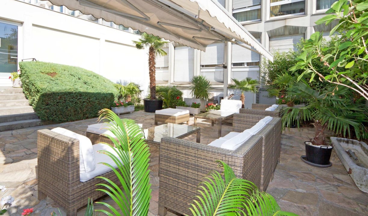 Lounge Drake Longchamp Swiss Quality Hotel