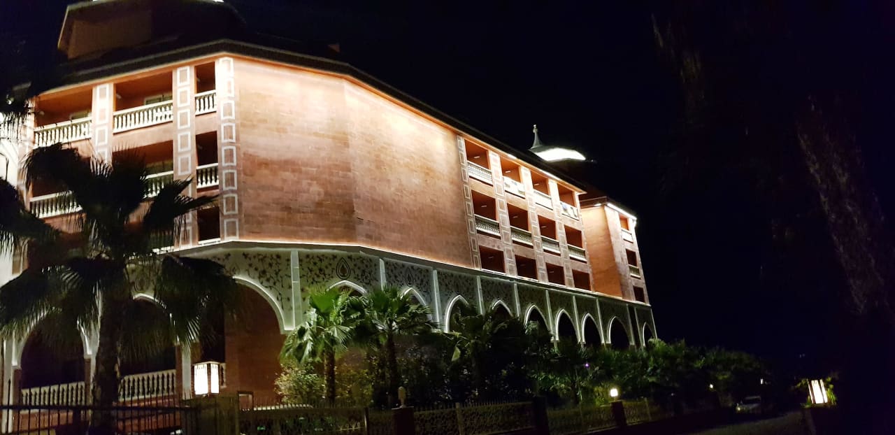 Hotel am Abend Royal Taj Mahal Hotel