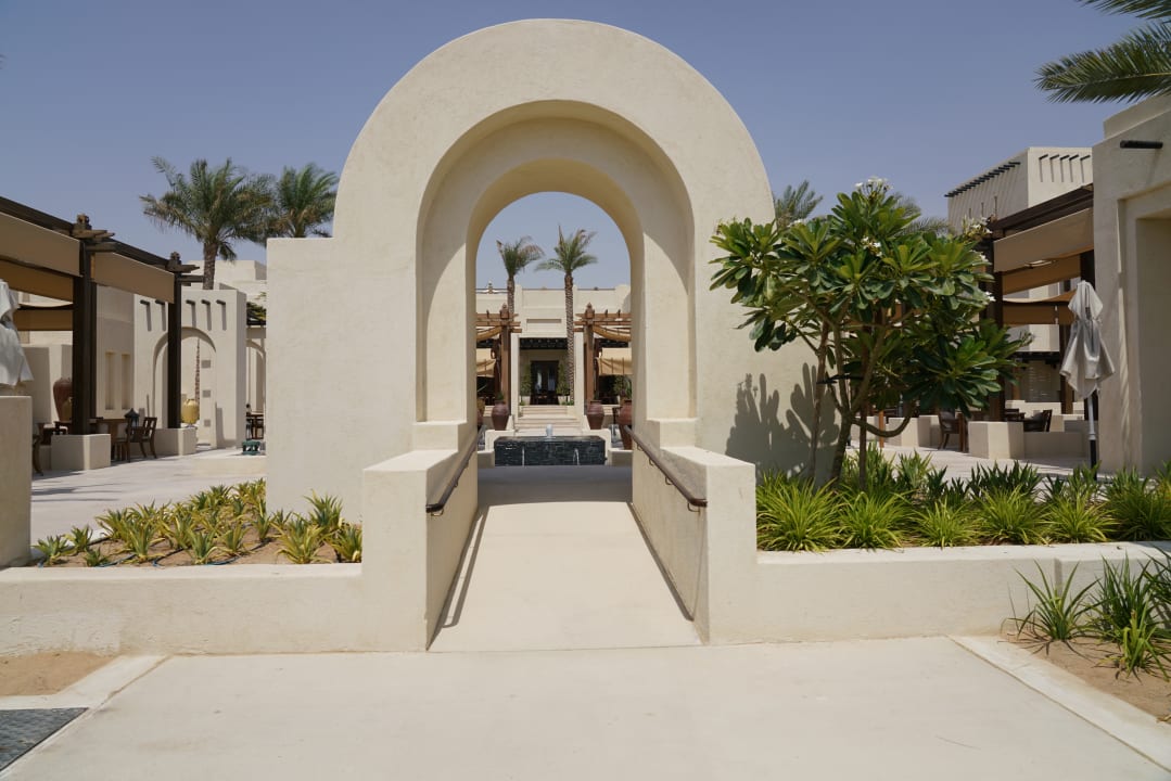 Gartenanlage Al Wathba, a Luxury Collection Desert Resort & Spa, Abu Dhabi