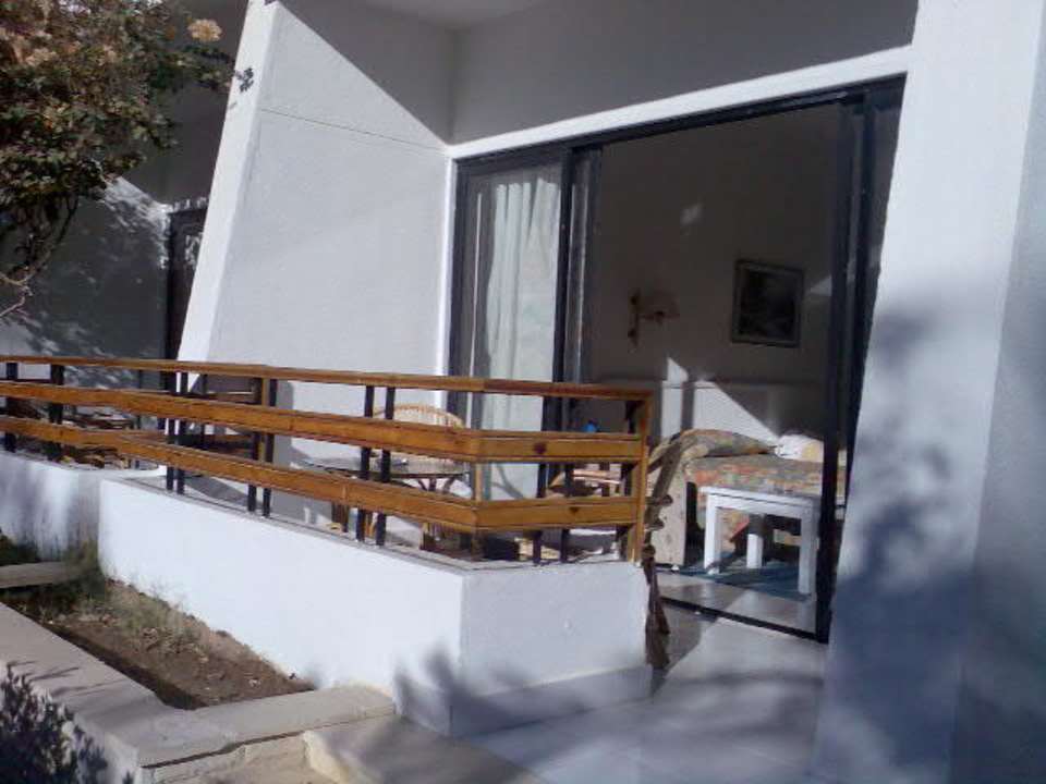 Die Terrasse vom Zimmer The Grand Hotel Hurghada