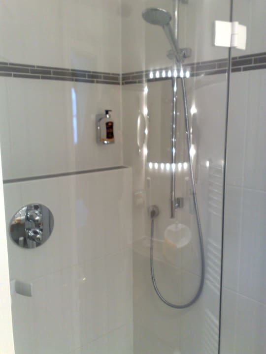 Dusche Hotel Linderhof