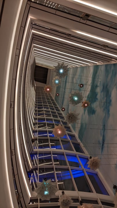 Lobby Jumeirah Beach Hotel