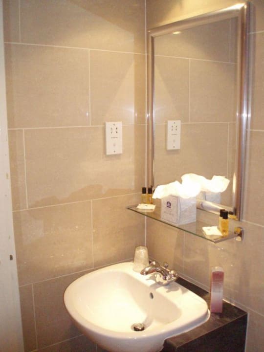 Bad Richtung Waschbecken Phoenix Hotel