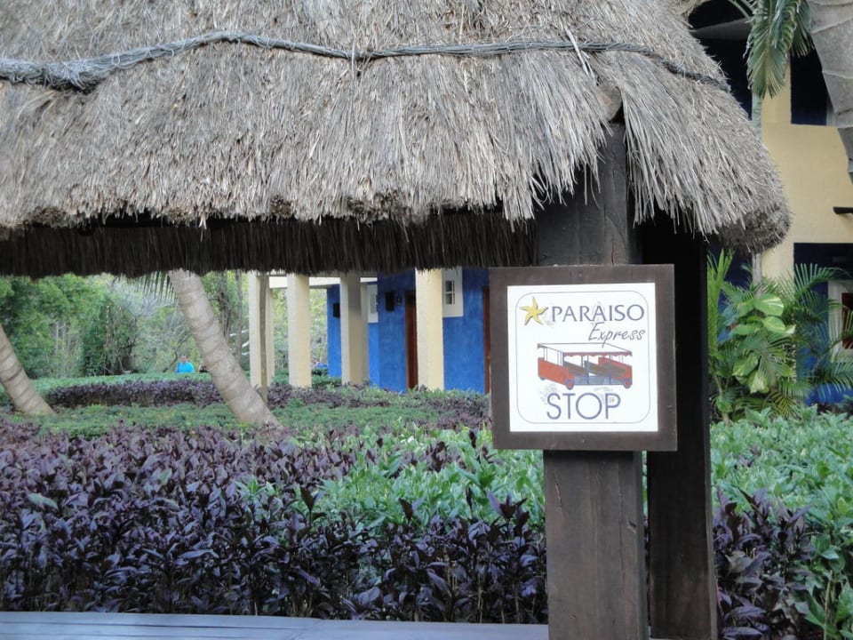 Haltestelle vom Hotelzug "Iberostar Express" Iberostar Selection Paraiso Lindo